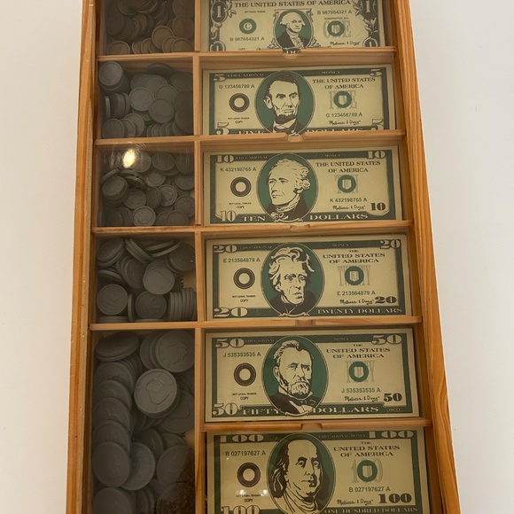 Melissa and Doug Play Money Set - Picture 3 of 5
